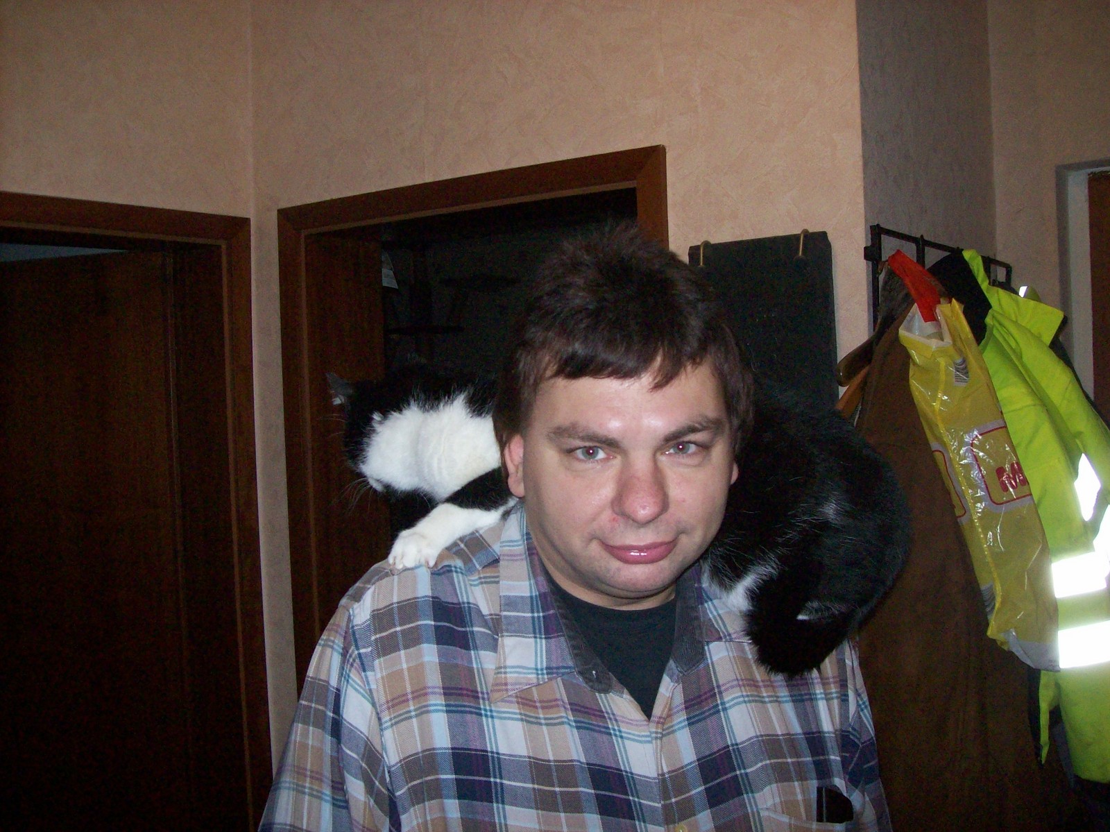 010.JPG